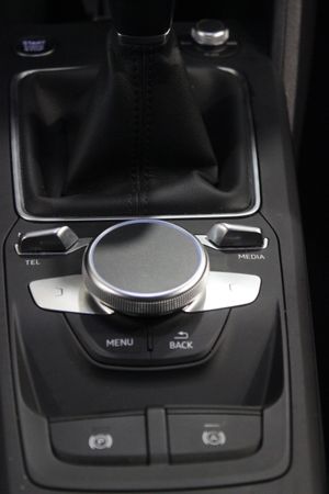 Audi Q2 Advanced 30 TFSI 81 kW (110 CV) - Foto 14