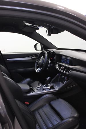 Alfa Romeo Stelvio 2.2 Diesel 154 kW (210 CV) Veloce AT AWD - Foto 9