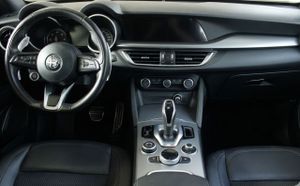 Alfa Romeo Stelvio 2.2 Diesel 154 kW (210 CV) Veloce AT AWD - Foto 6