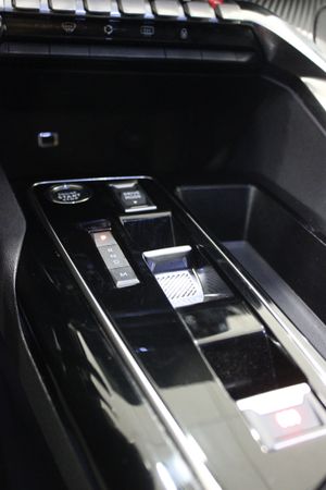Peugeot 3008 Hybrid 3008 Allure Pack Hybrid 136 e-DCS6 - Foto 17