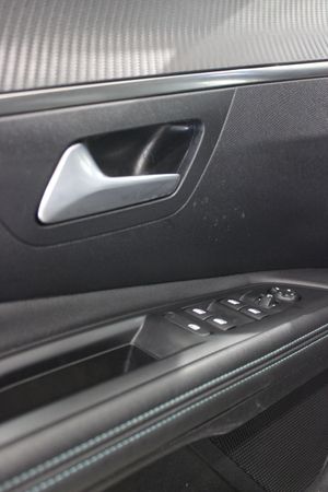 Peugeot 3008 Hybrid 3008 Allure Pack Hybrid 136 e-DCS6 - Foto 8