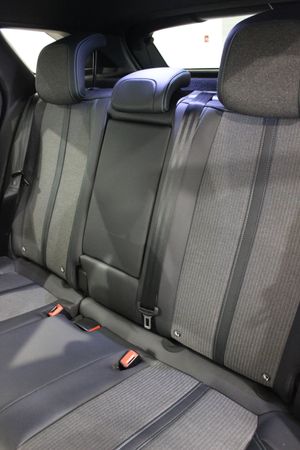 Peugeot 3008 Hybrid 3008 Allure Pack Hybrid 136 e-DCS6 - Foto 21