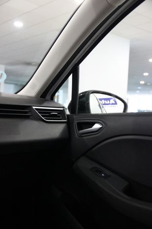 Renault Clio Equilibre TCe 67 kW (91 CV) - Foto 16