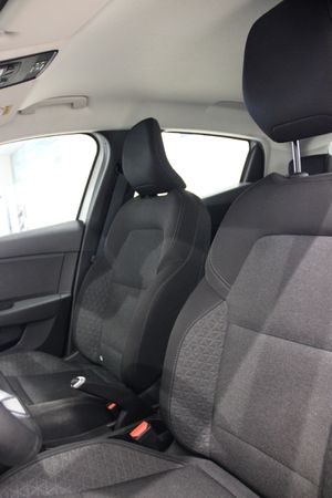 Renault Clio Equilibre TCe 67 kW (91 CV) - Foto 17