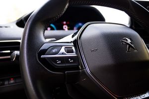 Peugeot 3008 Allure Pack Hybrid 136 e-DCS6 - Foto 12