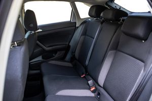 Volkswagen Taigo Life 1.0 TSI 81 kW - Foto 17