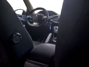 Peugeot 308 5p Active 1.2 PureTech 110 S&S - Foto 16