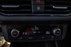 Skoda Kamiq Selection 1.0 TSI 85 kW - Foto 16