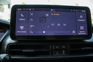 Jeep Avenger 1.2 Turbo 100 CV Altitude - Foto 13