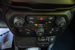Jeep Renegade 1.3 Night Eagle DCT Turbo 4x2 - Foto 15