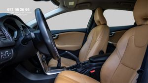 Volvo V40 Cross Country T3 Pro - Foto 9