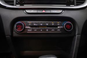 Kia XCeed eDrive 1.6 PHEV 104 kW - Foto 17