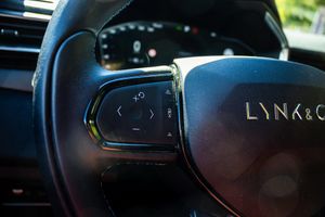 Lynk & Co 01 Híbrido eléctrico - Foto 8