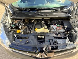 Renault Kangoo Combi Emotion dCi 75 CV - Foto 18