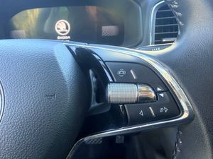 Skoda Karoq Design 1.5 TSI 110 kW - Foto 12