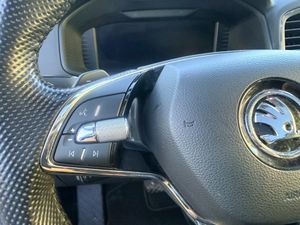 Skoda Karoq Design 1.5 TSI 110 kW - Foto 10