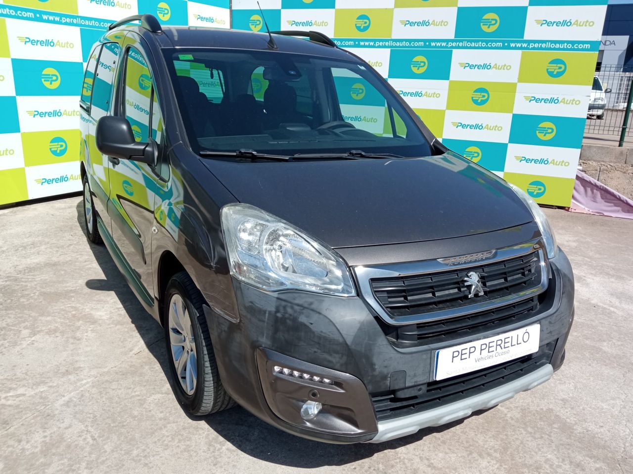Peugeot Partner TEPEE ADVENTURE EDITION   - Foto 1