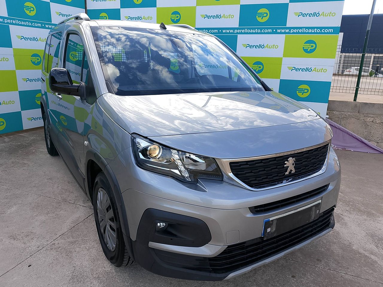 Peugeot Rifter ALLURE BUSINESS STANDAR BHDI 100   - Foto 1