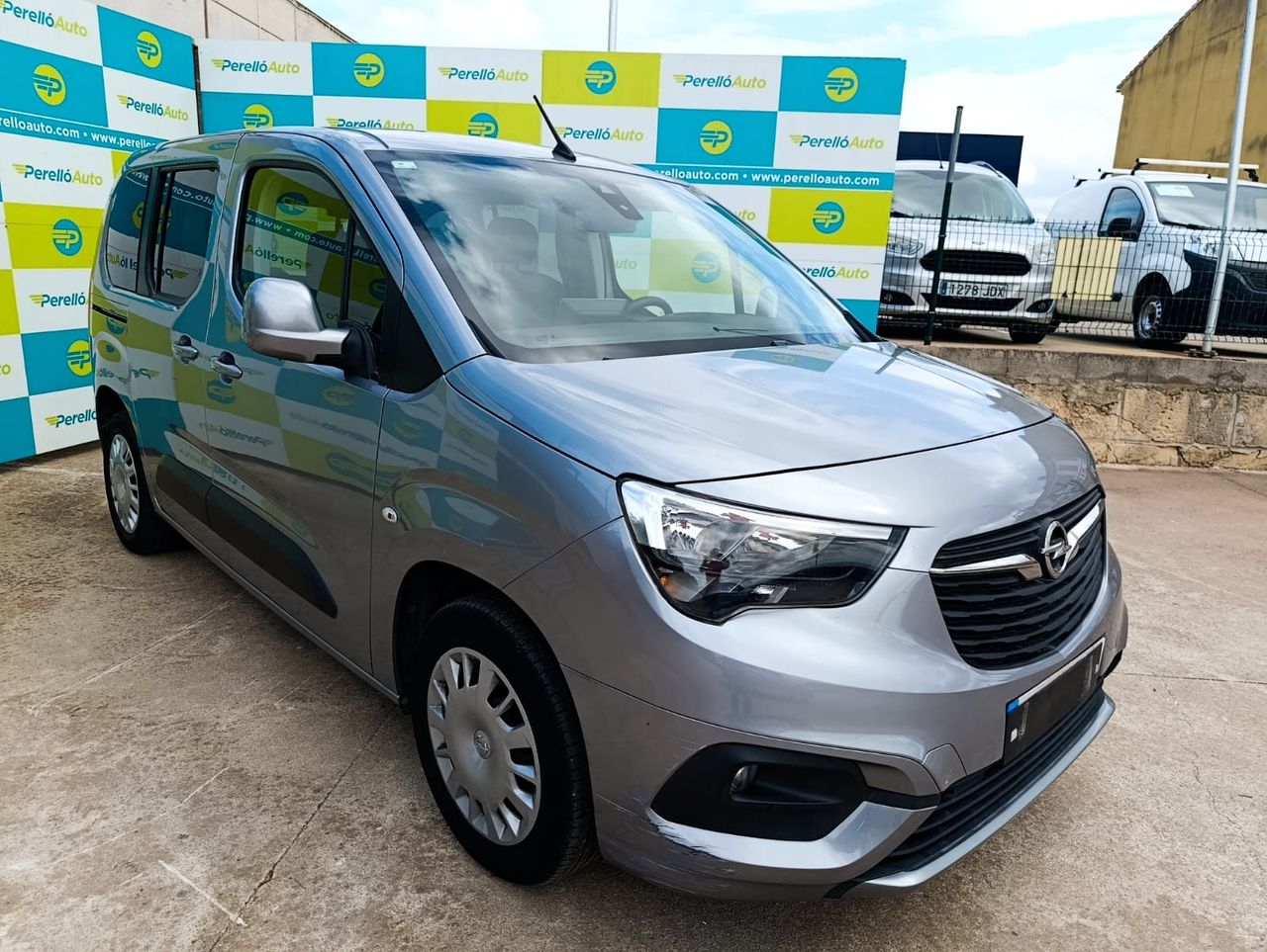 Opel Combo 100 cv 1.5 TD MT6 M1   - Foto 1