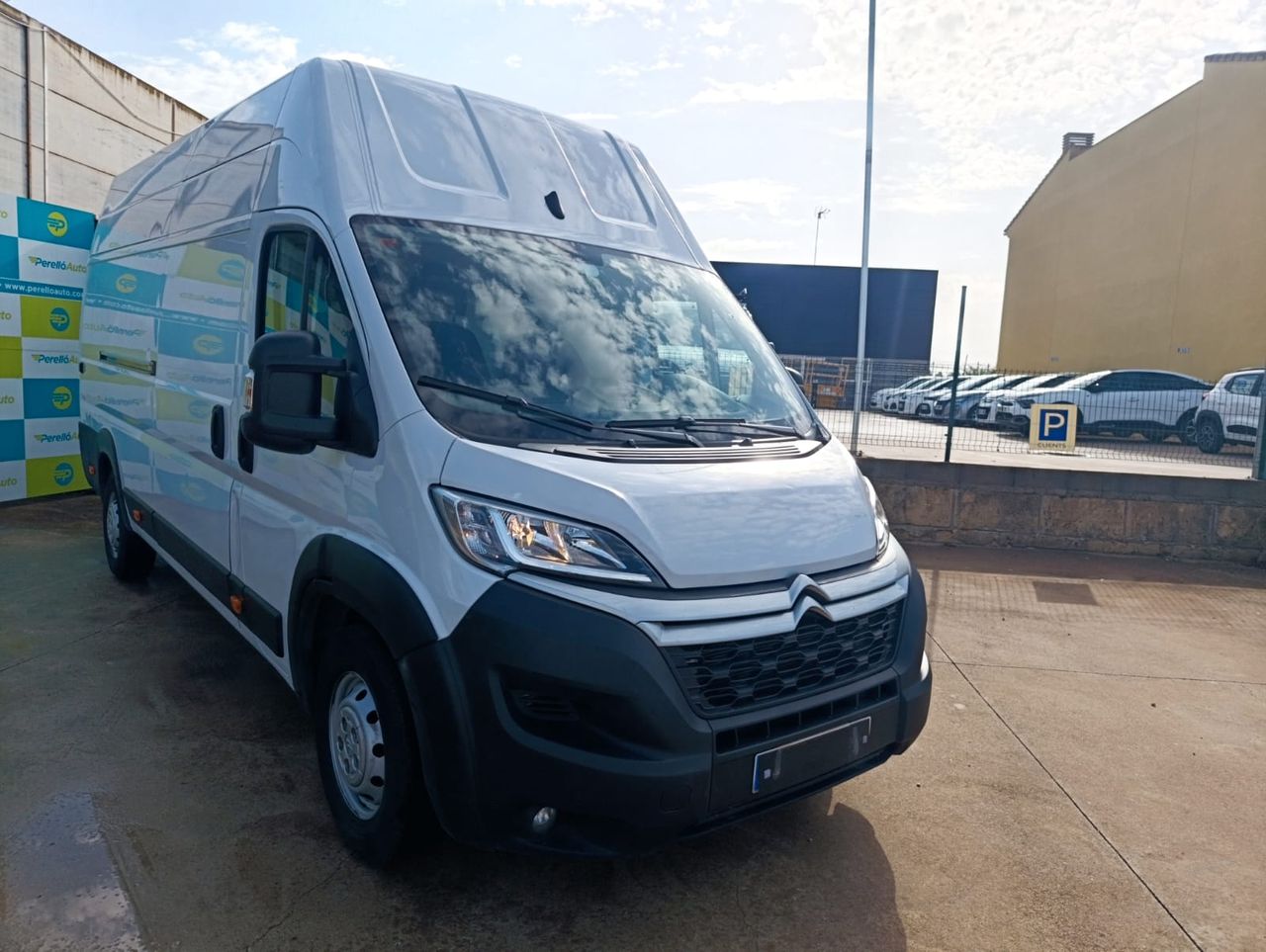 Citroën Jumper BLUEHDI 140 FURGON 335   - Foto 1