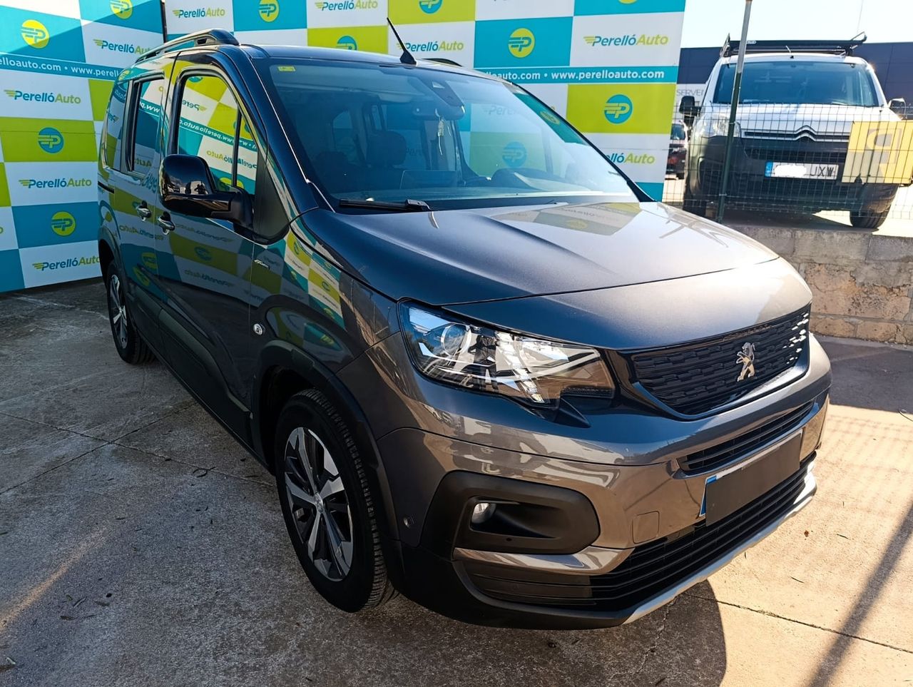 Peugeot Rifter GT BLUEHDI 130 EAT8  - Foto 1