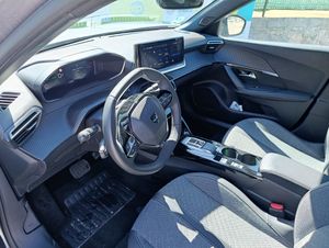 Peugeot 2008 E- Allure 100 kW (136 CV) - Foto 8