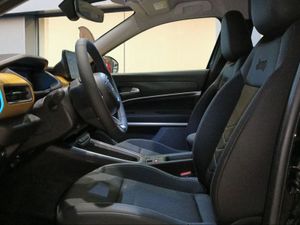 Jeep Avenger BEV 115kW (156CV) Summit  - Foto 10