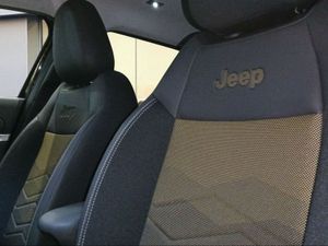 Jeep Avenger BEV 115kW (156CV) Summit  - Foto 16