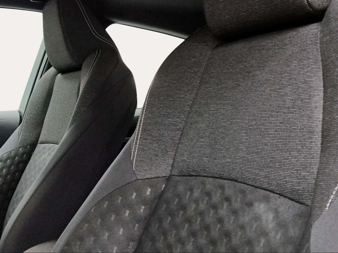 Toyota Corolla 140H Active Plus  - Foto 22