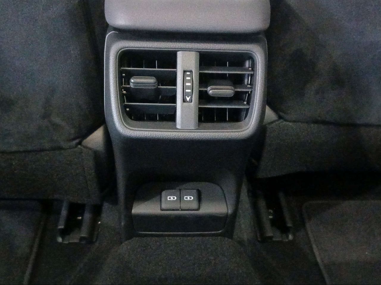 Lexus UX 300e e-UX  - Foto 20