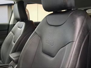 Jeep Compass 4Xe 1.3 PHEV 177kW (240CV) S AT AWD  - Foto 17