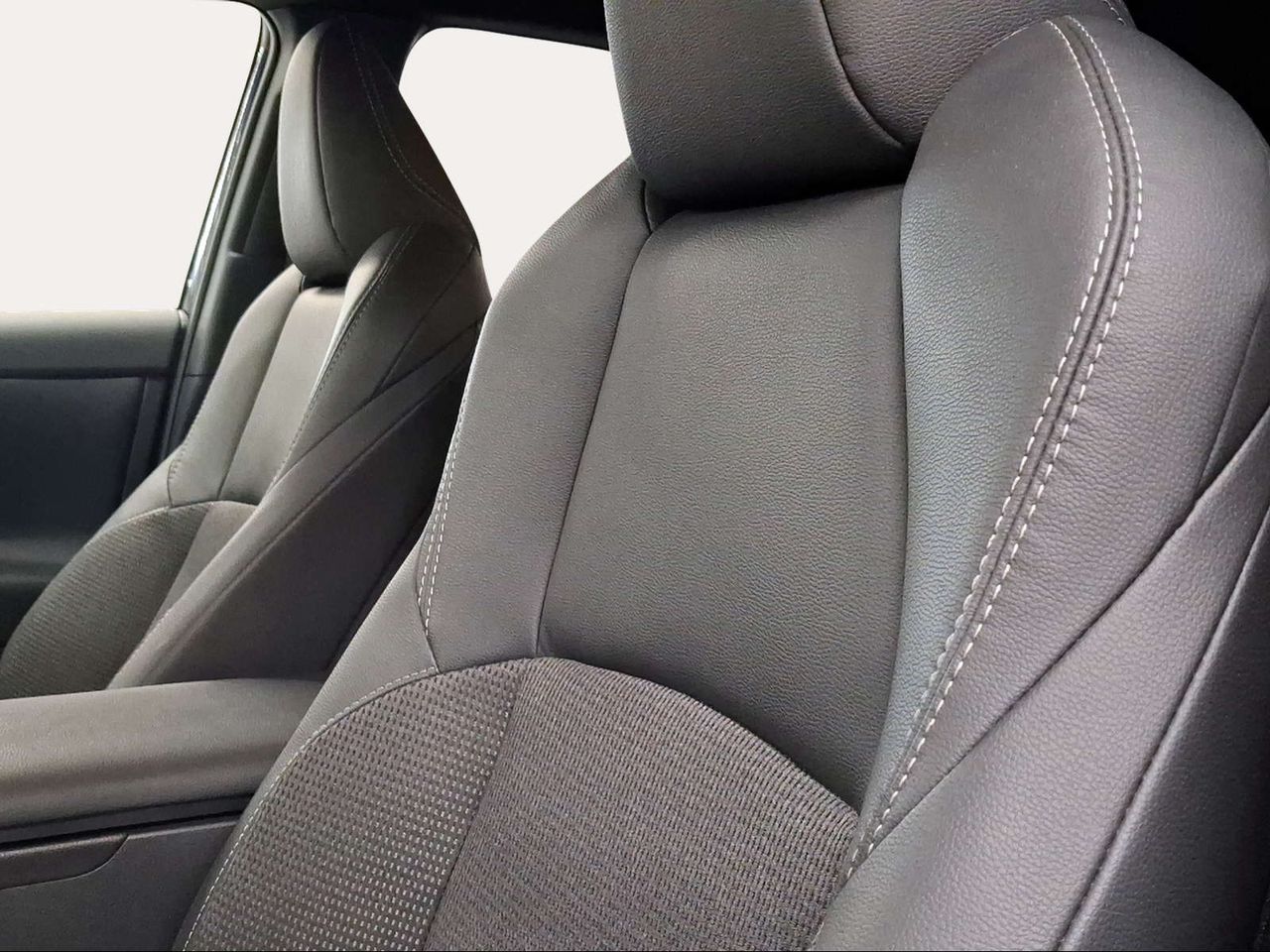 Toyota bZ4X 220E 4x4 Advance  - Foto 21