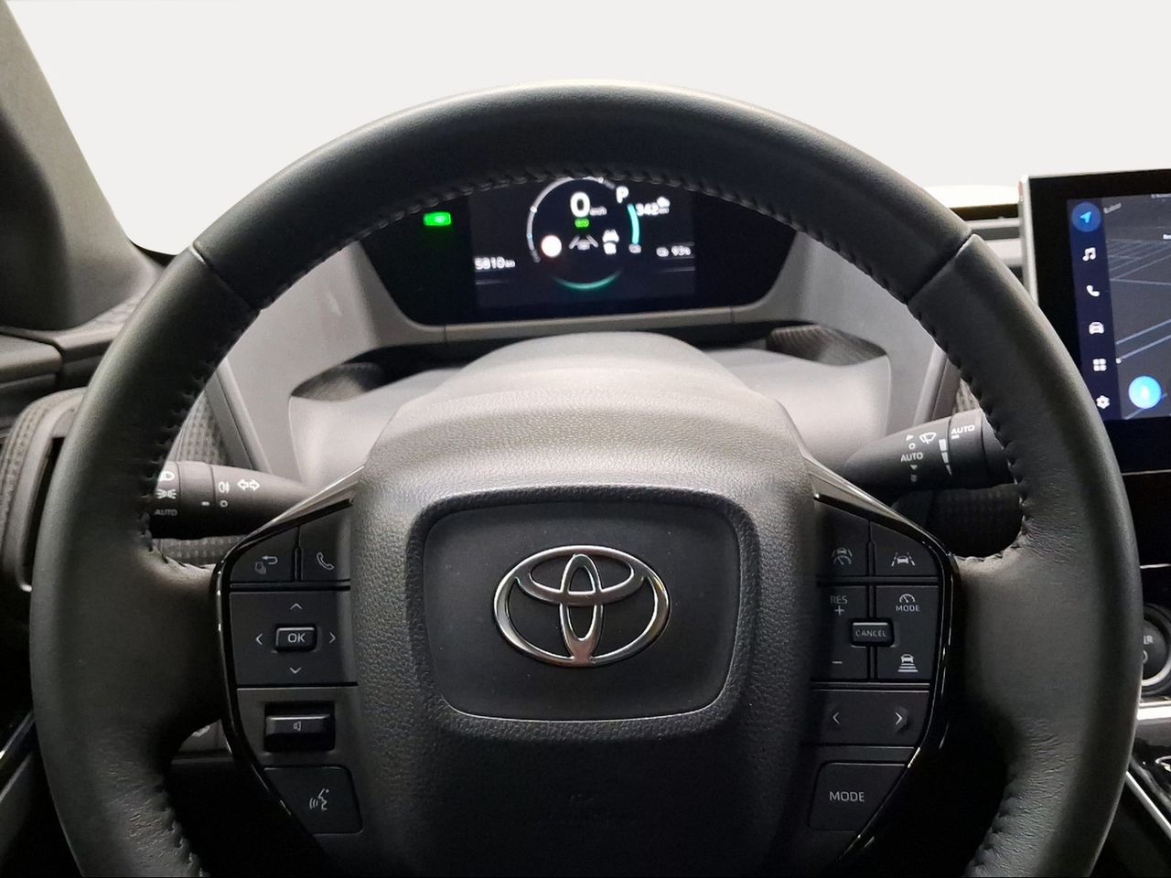 Toyota bZ4X 220E 4x4 Advance  - Foto 14