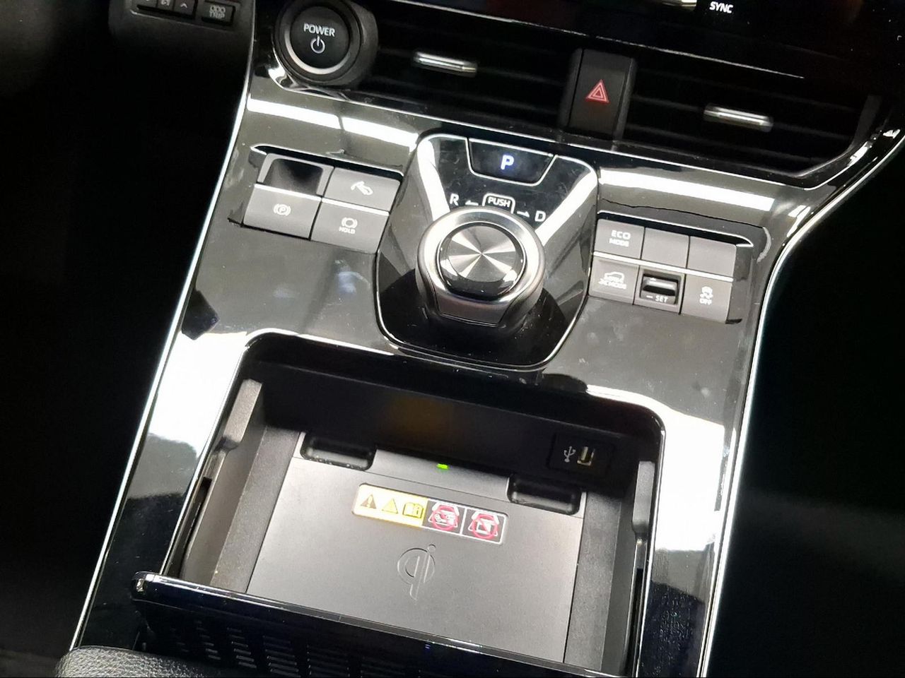 Toyota bZ4X 220E 4x4 Advance  - Foto 27