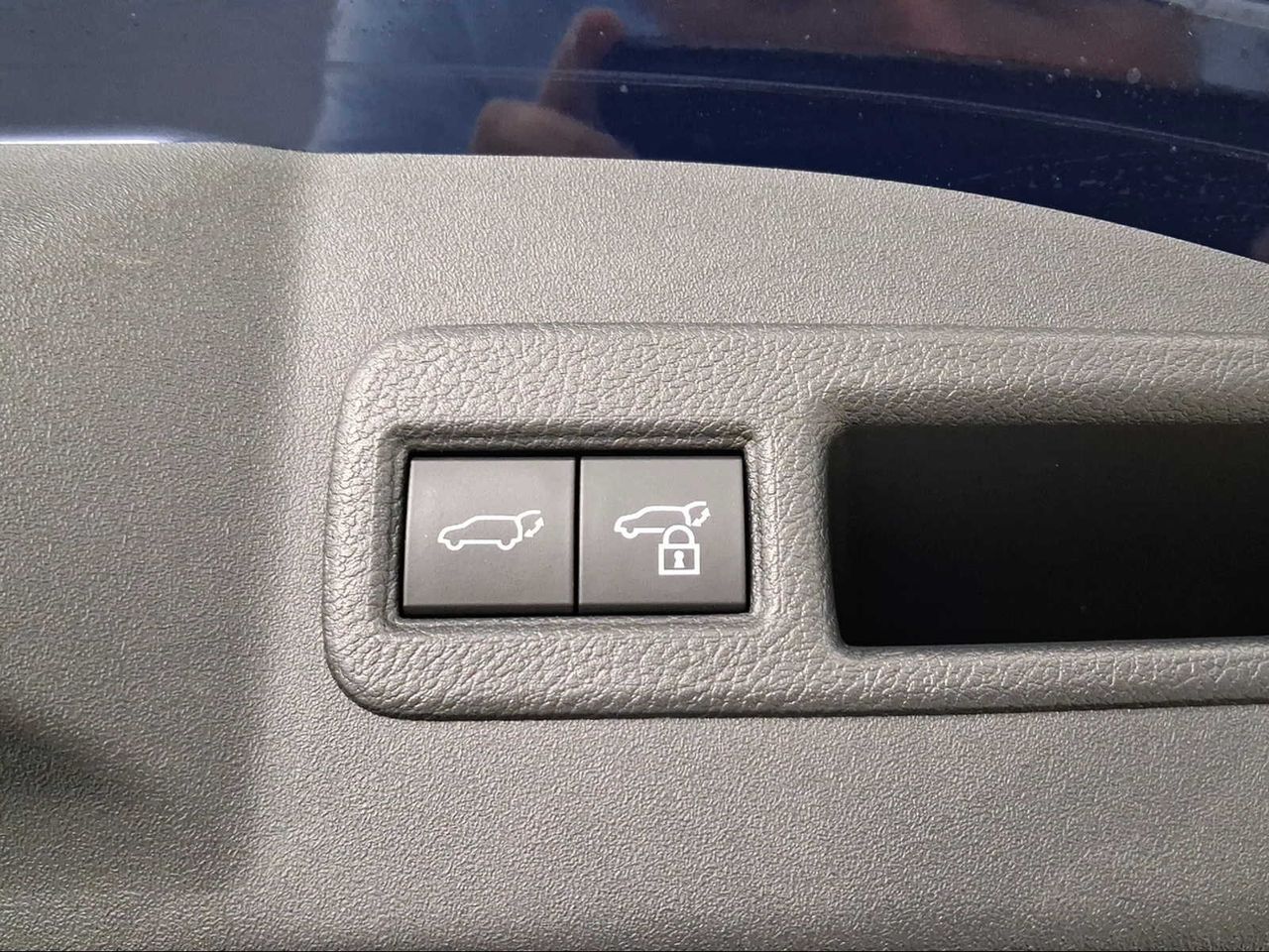 Toyota bZ4X 220E 4x4 Advance  - Foto 24