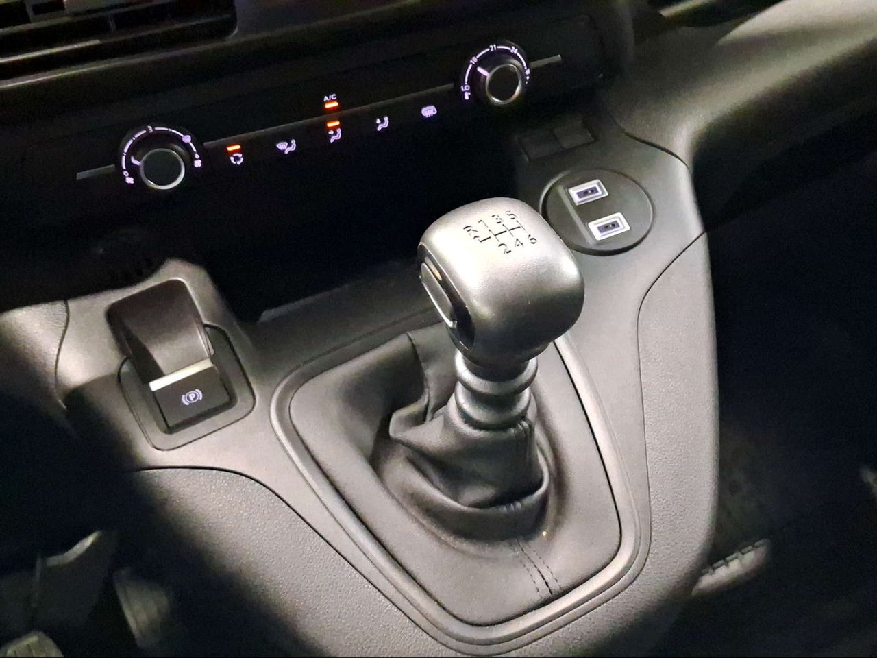 Toyota Proace City L1 1PL VAN GX 1.5 L 130CV M/T 6V   - Foto 21