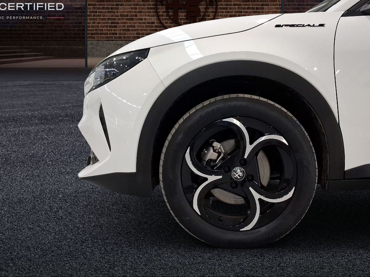 Alfa Romeo Junior Ibrida Speciale 100kW (136CV)  - Foto 14