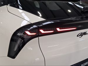 Alfa Romeo Junior Ibrida Speciale 100kW (136CV)  - Foto 16