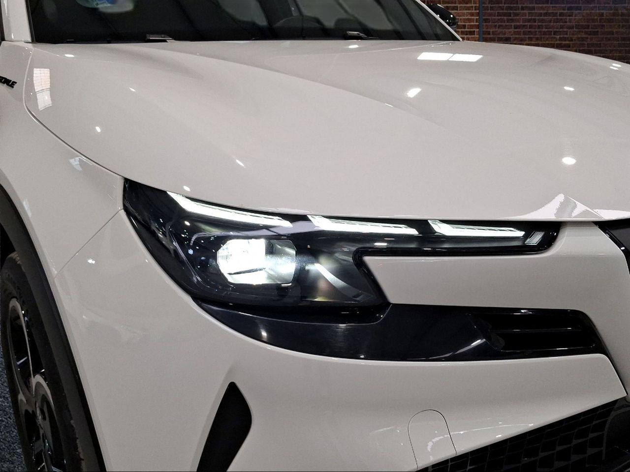 Alfa Romeo Junior Ibrida Speciale 100kW (136CV)  - Foto 15