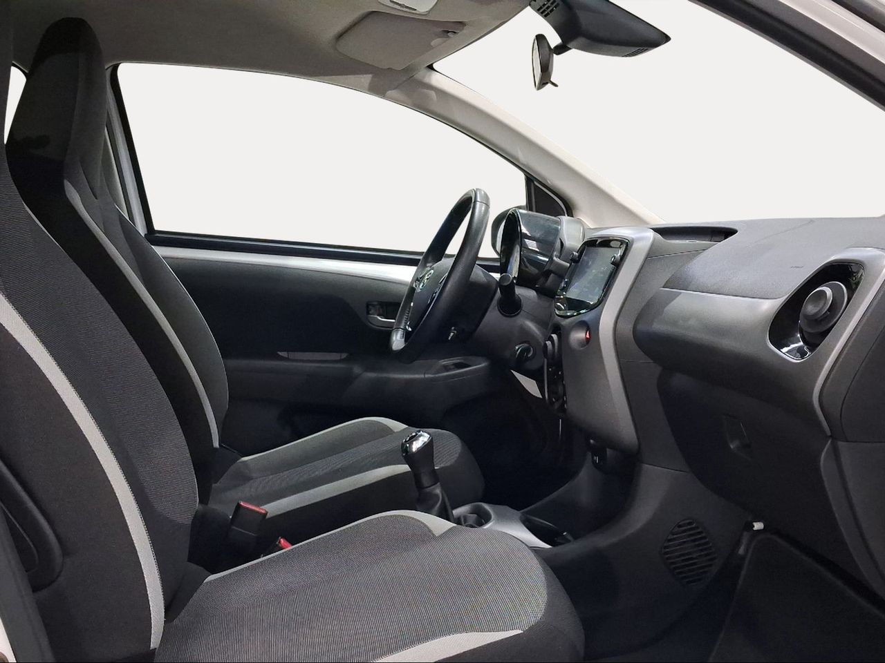 Toyota Aygo 1.0 70 x-play  - Foto 7