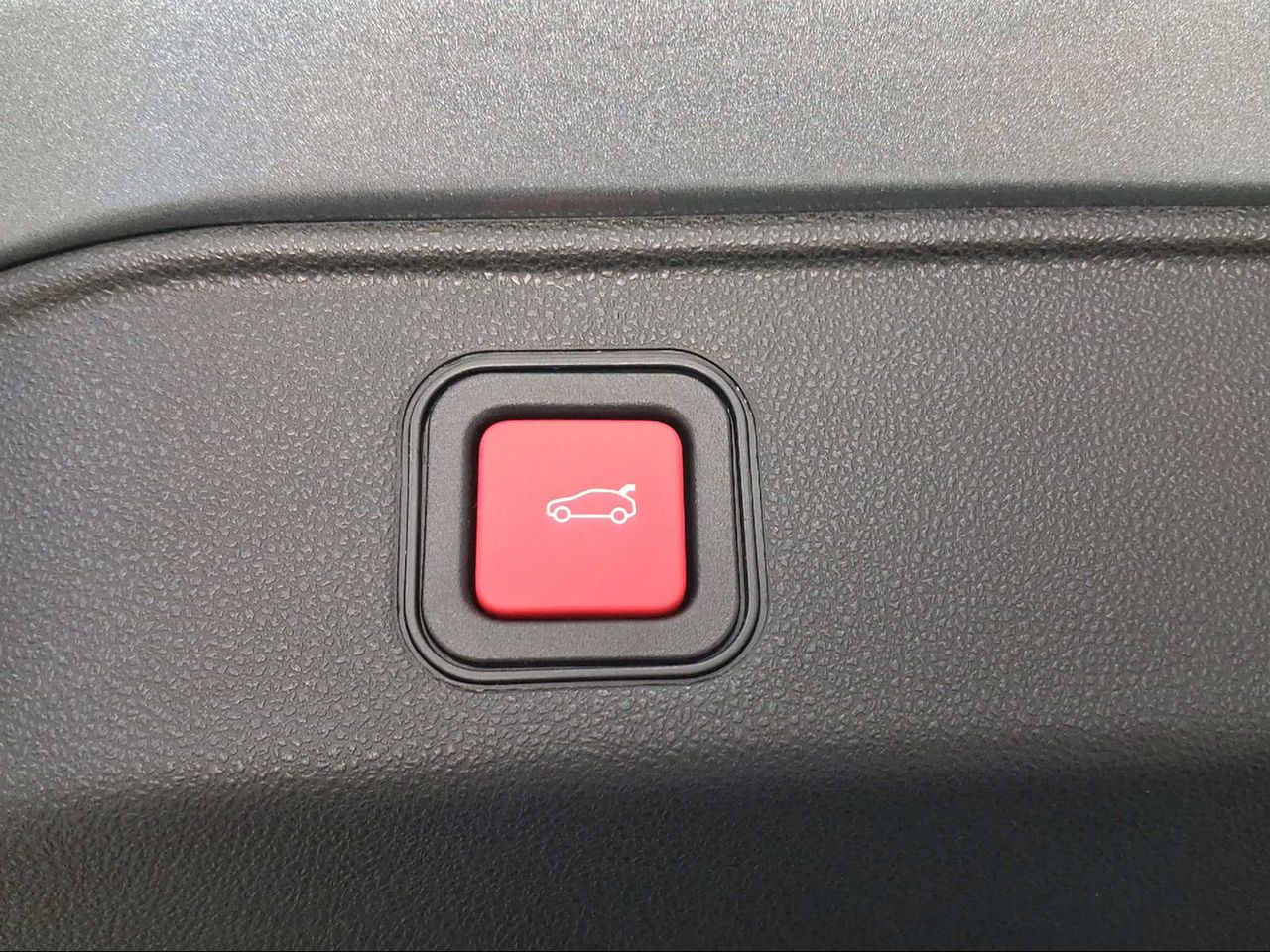 Alfa Romeo Junior Ibrida 100kW (136CV)  - Foto 21