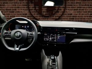 Alfa Romeo Junior Ibrida 100kW (136CV)  - Foto 9