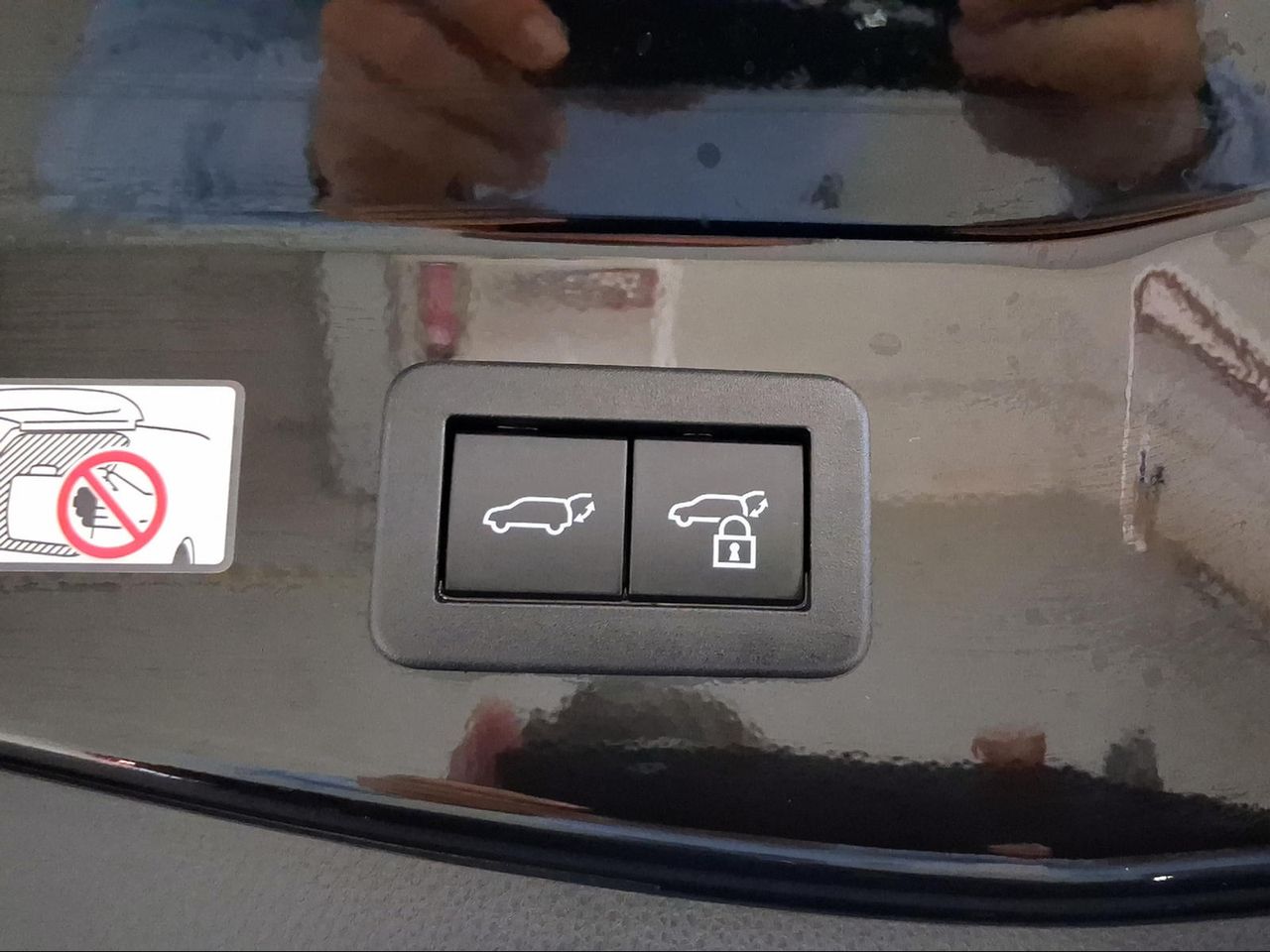 Toyota C-HR 2.0 220PH GR Sport Edition  - Foto 28