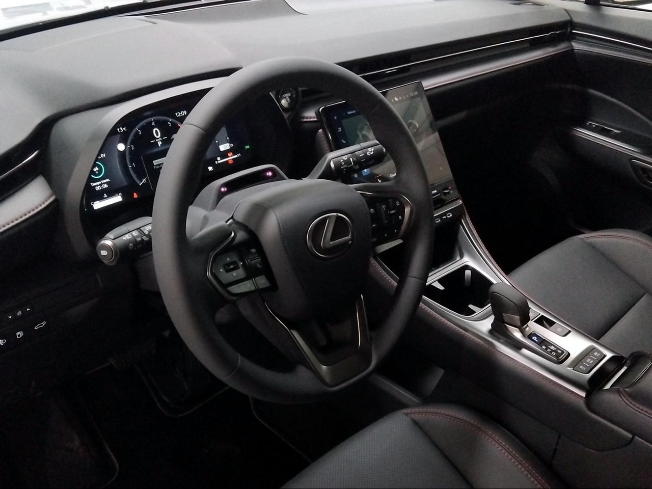 Lexus LBX 1.5 136cv HEV Elegant+ Black  - Foto 13