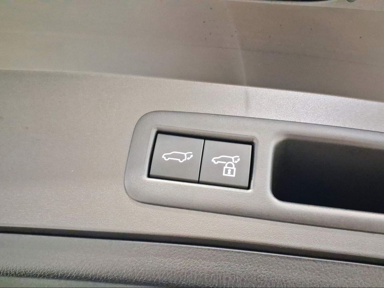 Lexus UX 2.0 300h Relax Plus 4X4  - Foto 19