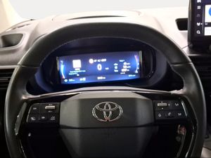 Toyota Proace City Verso Family L2 1.5D 130CV Active 7p  - Foto 14