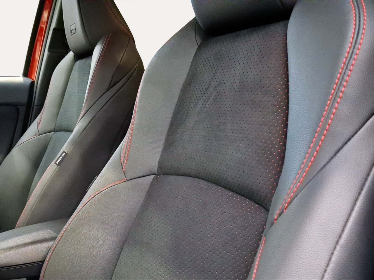 Toyota Yaris Cross 1.5 130H GR Sport  - Foto 22