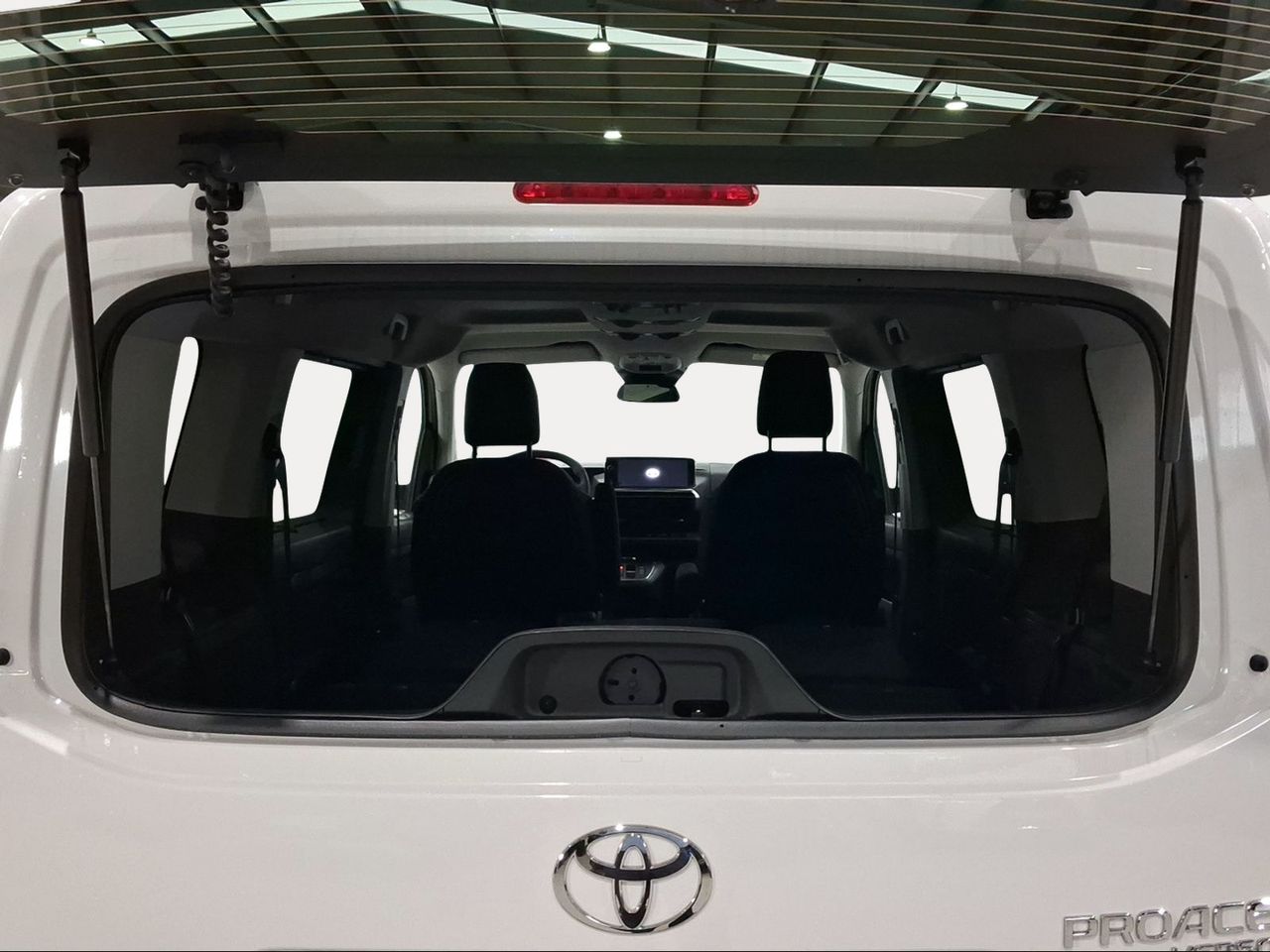 Toyota Proace Verso Family L1 2.0D 180CV 8AT Advance 8p  - Foto 28
