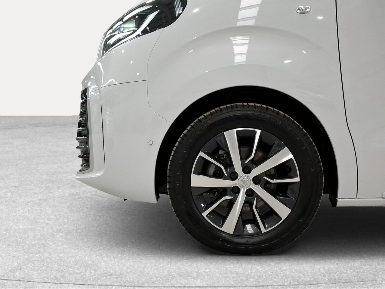 Toyota Proace Verso Family L1 2.0D 180CV 8AT Advance 8p  - Foto 17