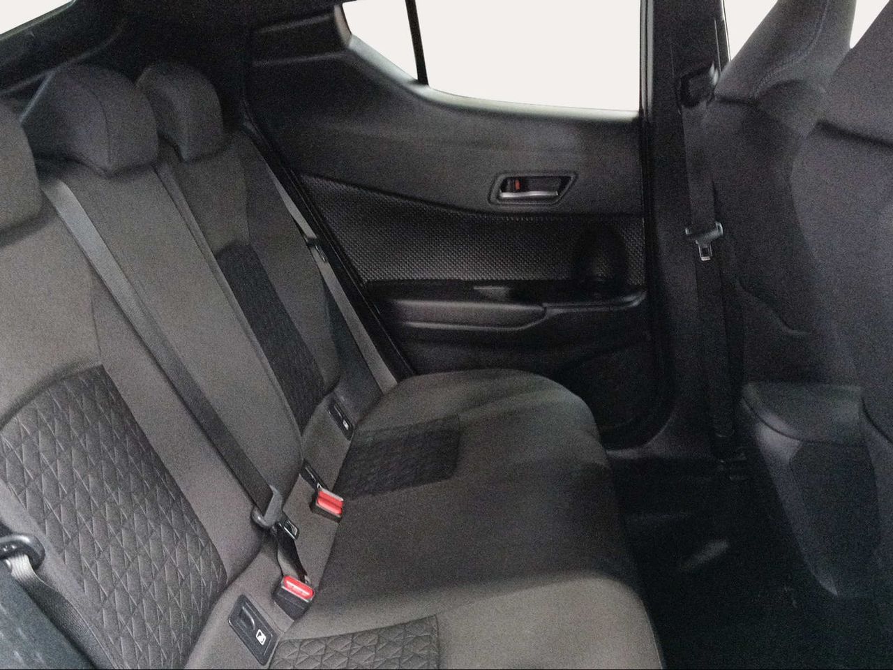 Toyota C-HR 1.8 125H Advance  - Foto 8